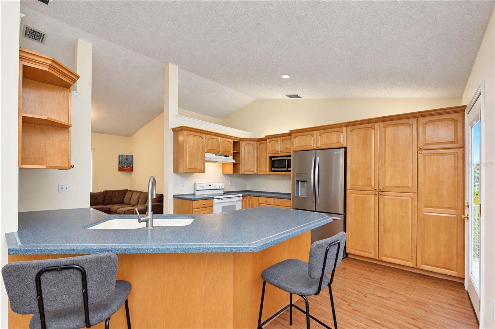3066 ESPLANADE DR