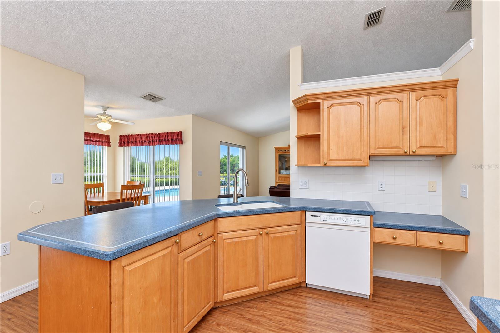 3066 ESPLANADE DR