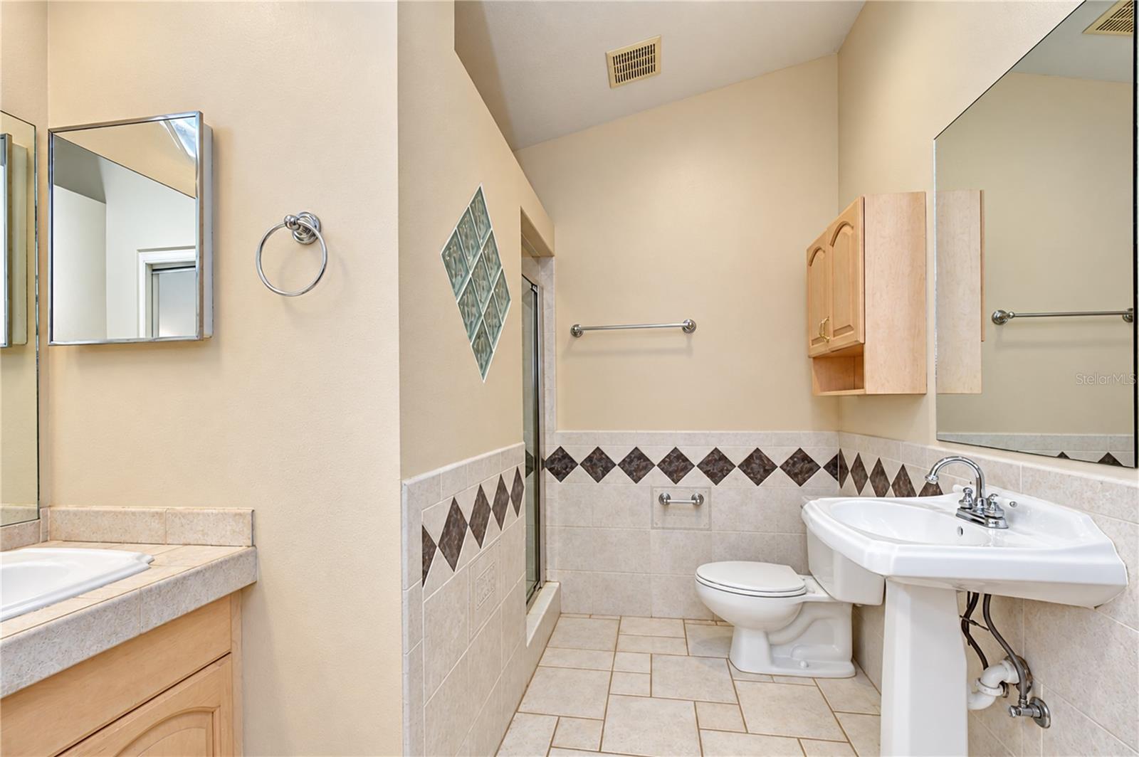 3066 ESPLANADE DR