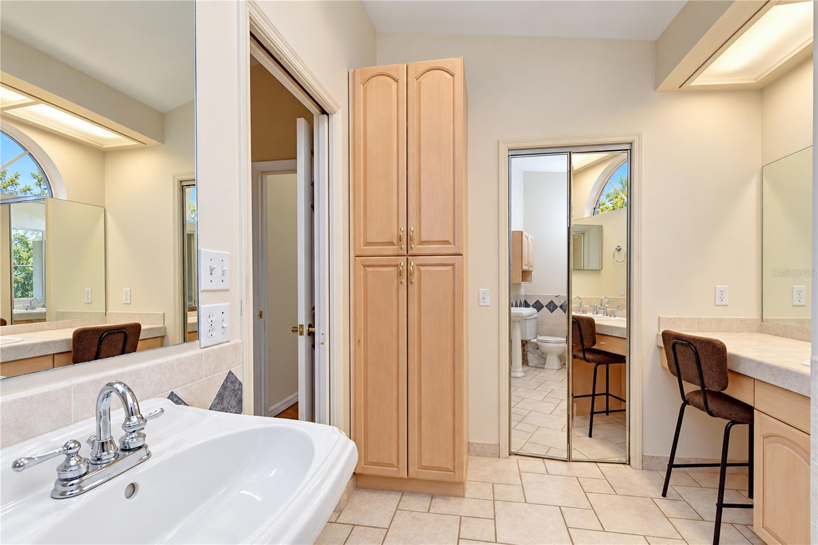 3066 ESPLANADE DR