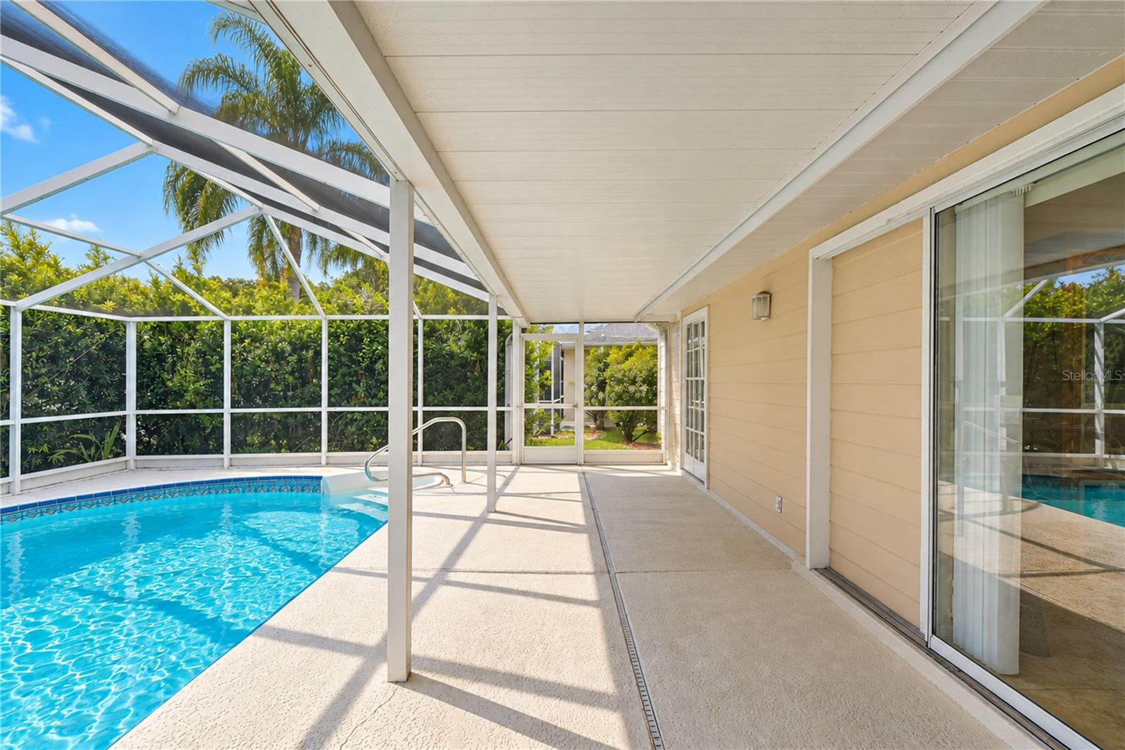 3066 ESPLANADE DR