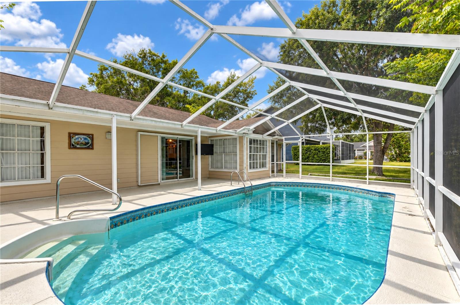 3066 ESPLANADE DR