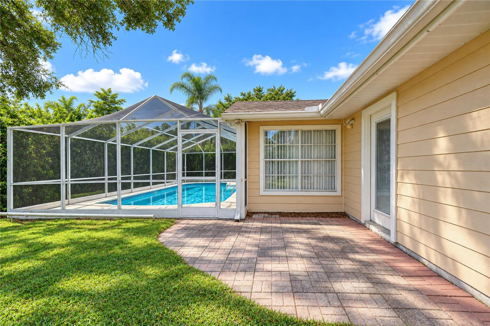 3066 ESPLANADE DR