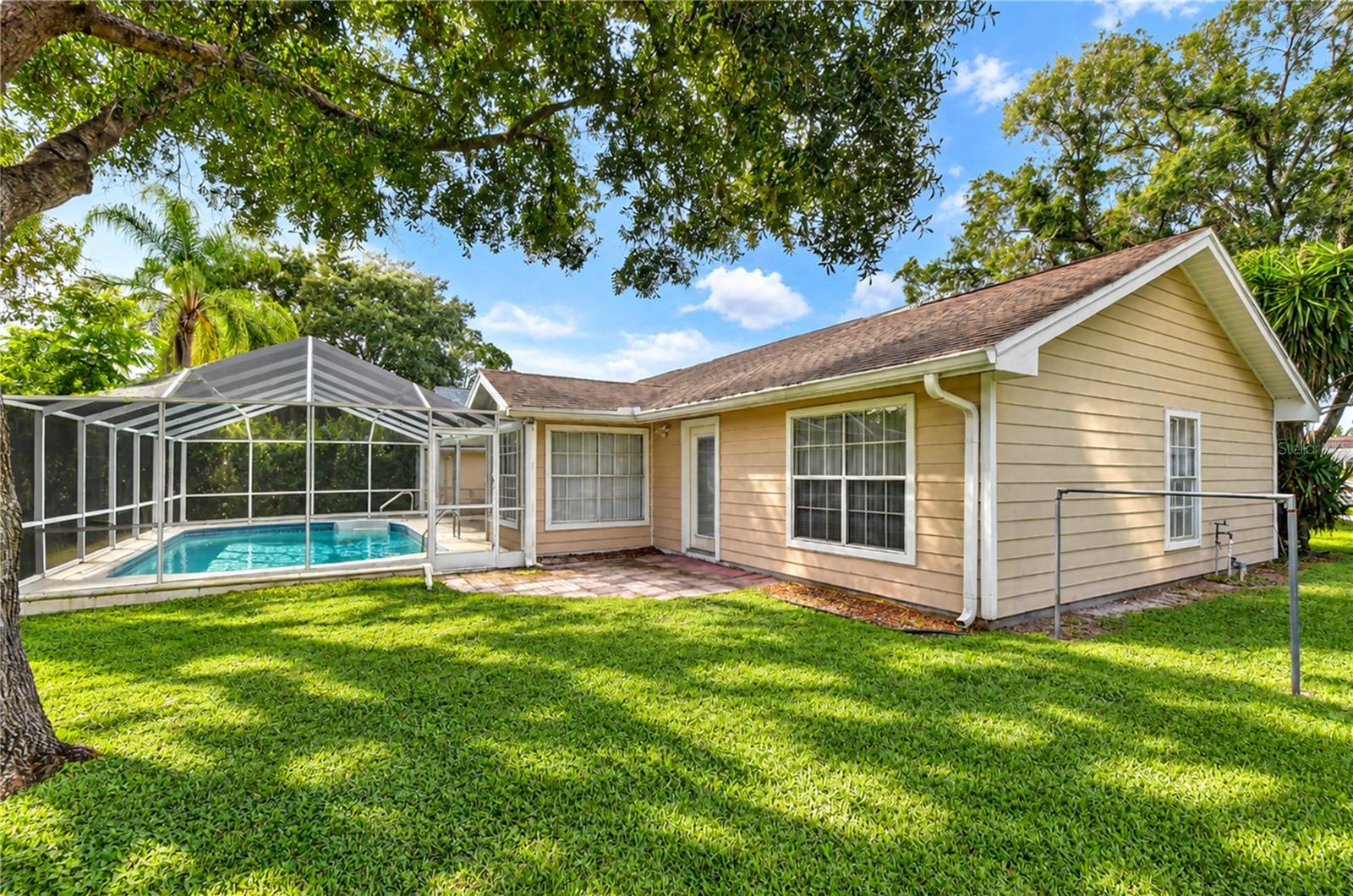 3066 ESPLANADE DR