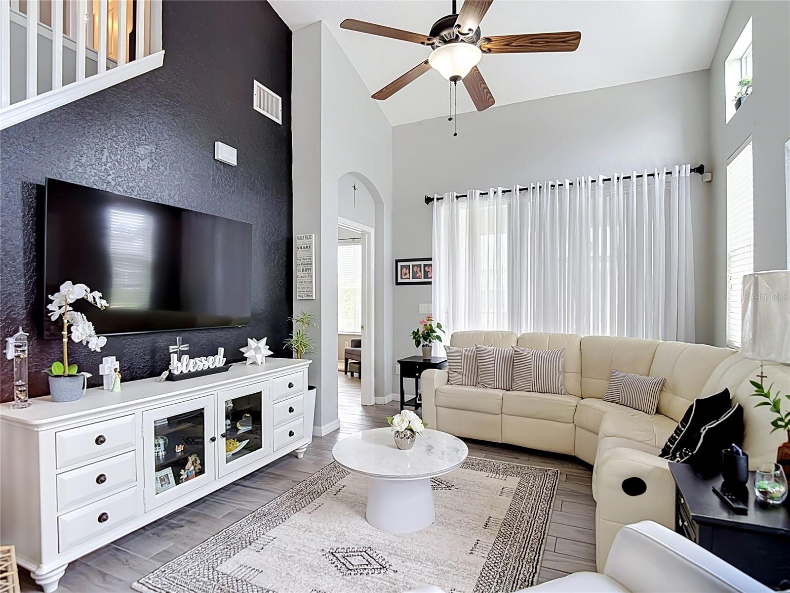 1203 SUMMERGATE DR