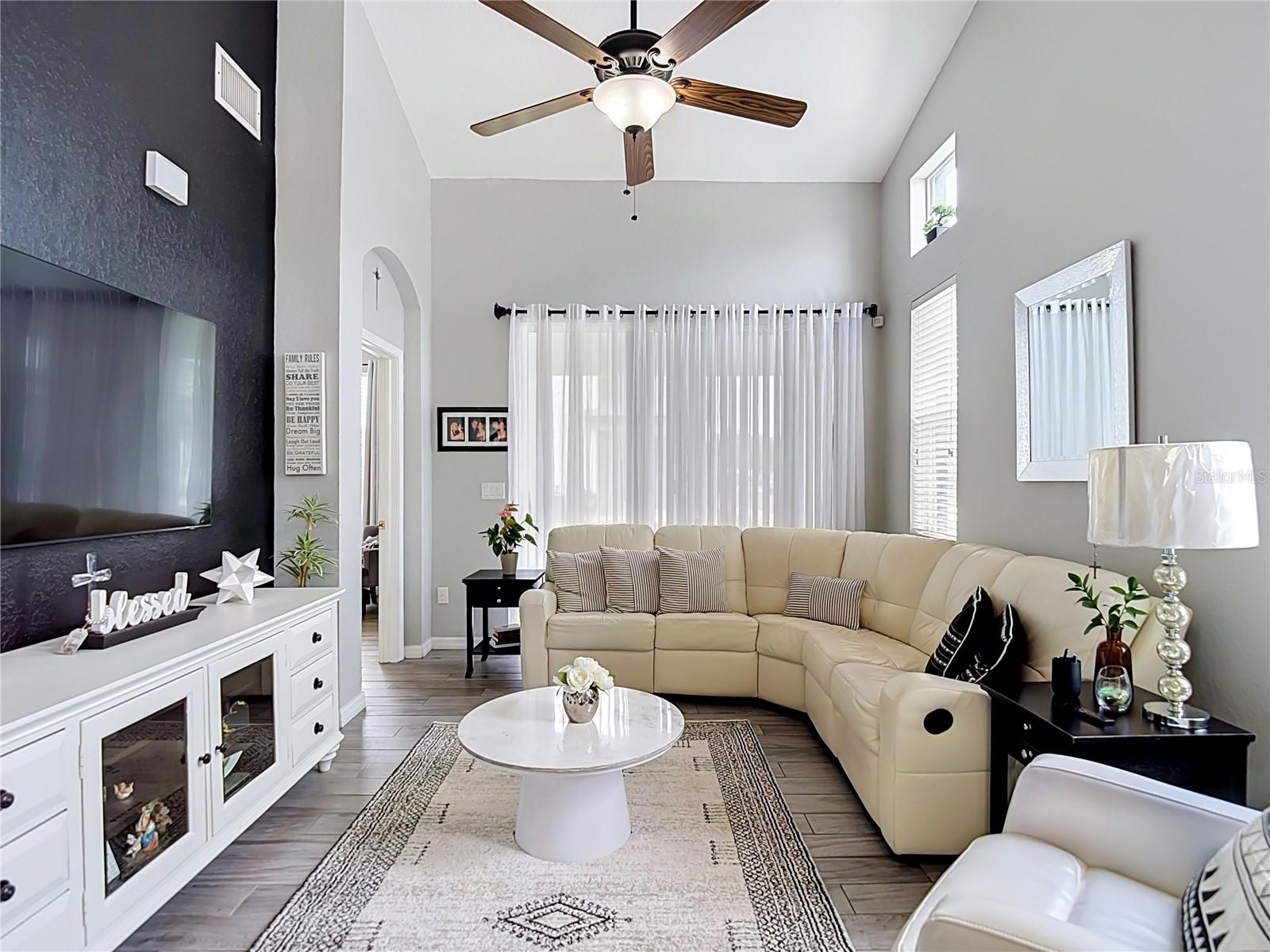 1203 SUMMERGATE DR