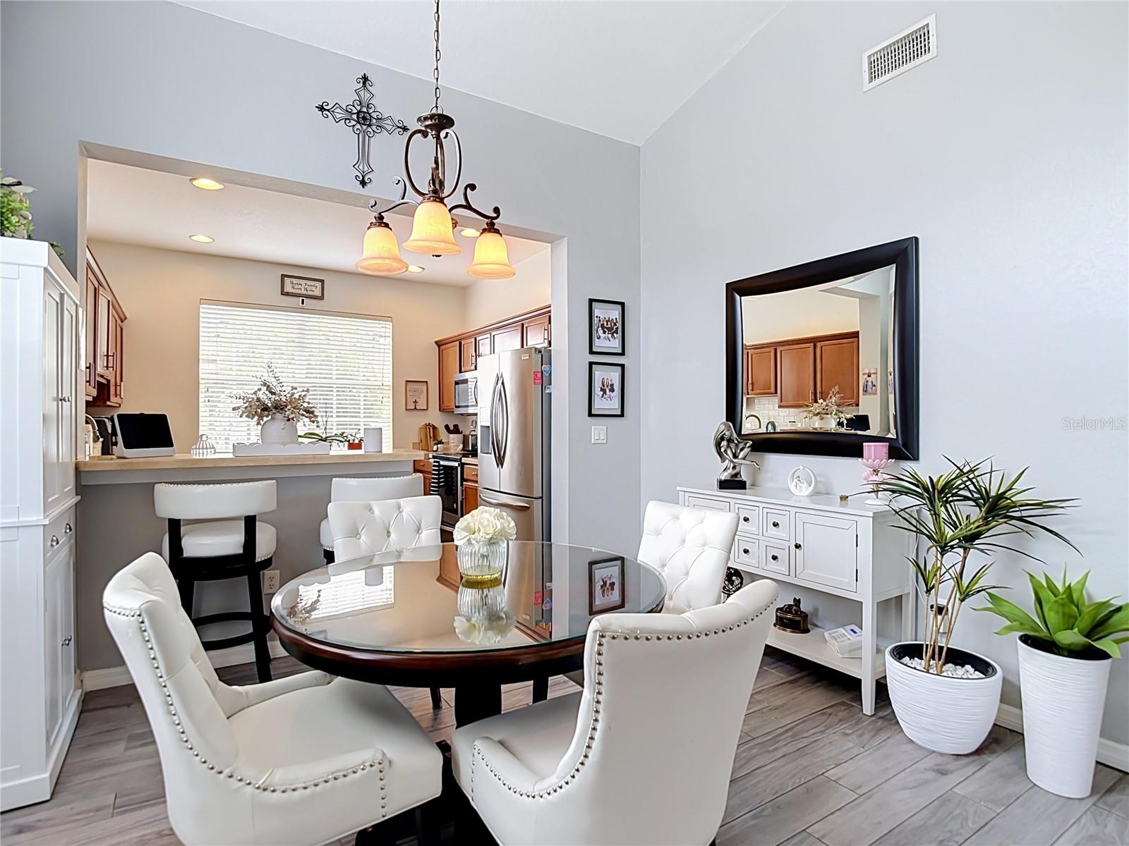 1203 SUMMERGATE DR