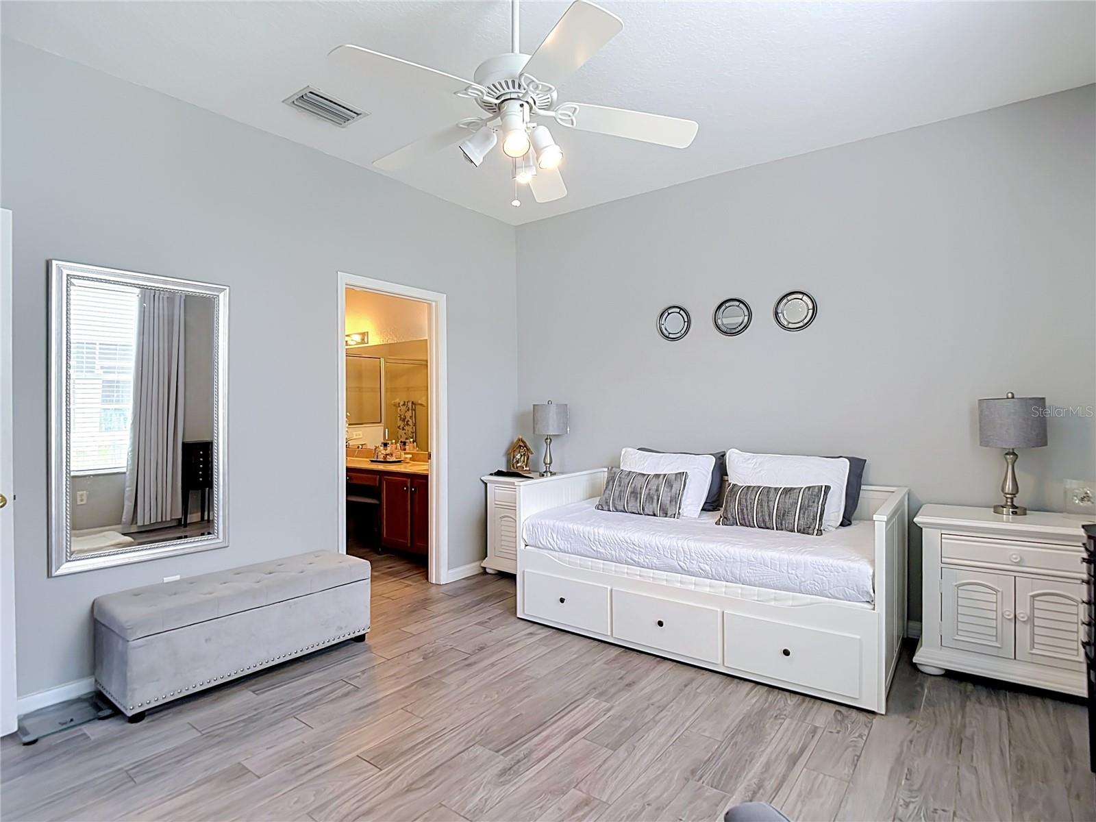 1203 SUMMERGATE DR