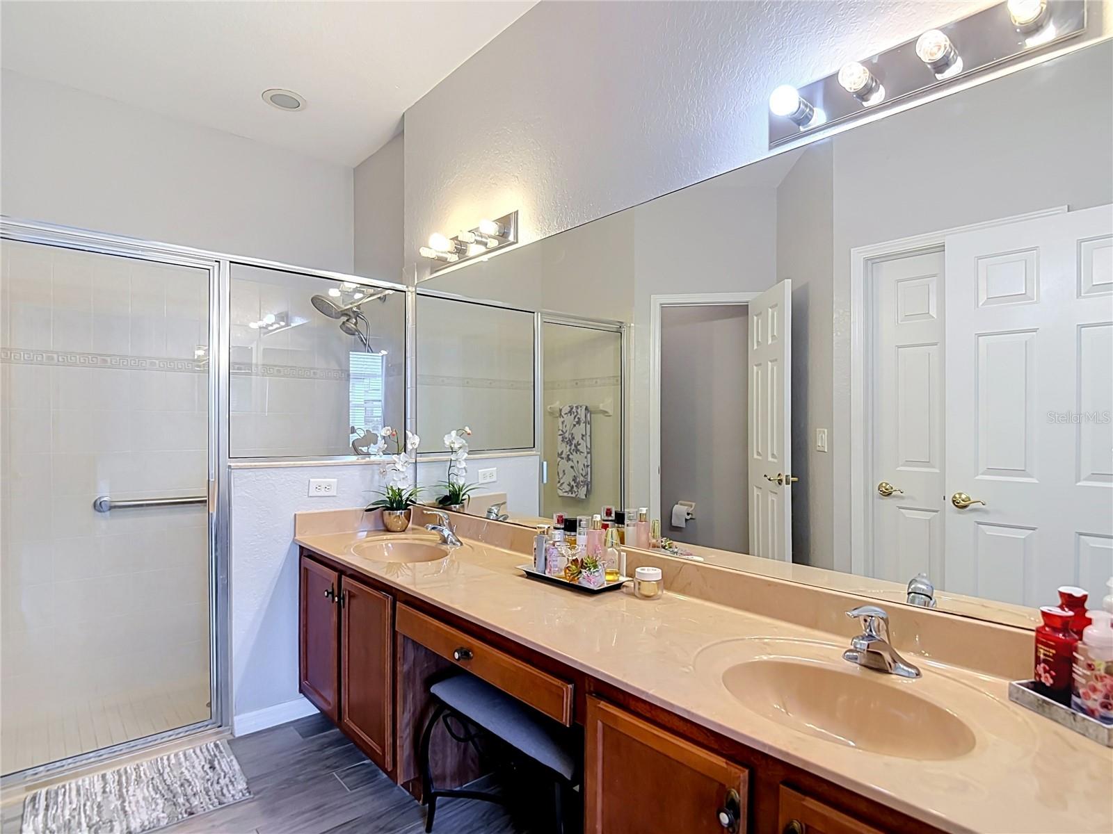 1203 SUMMERGATE DR