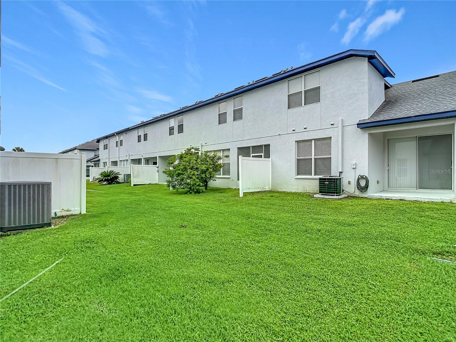 1203 SUMMERGATE DR
