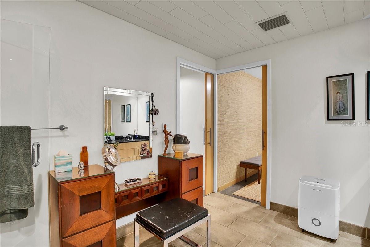 101 S 12TH ST #405