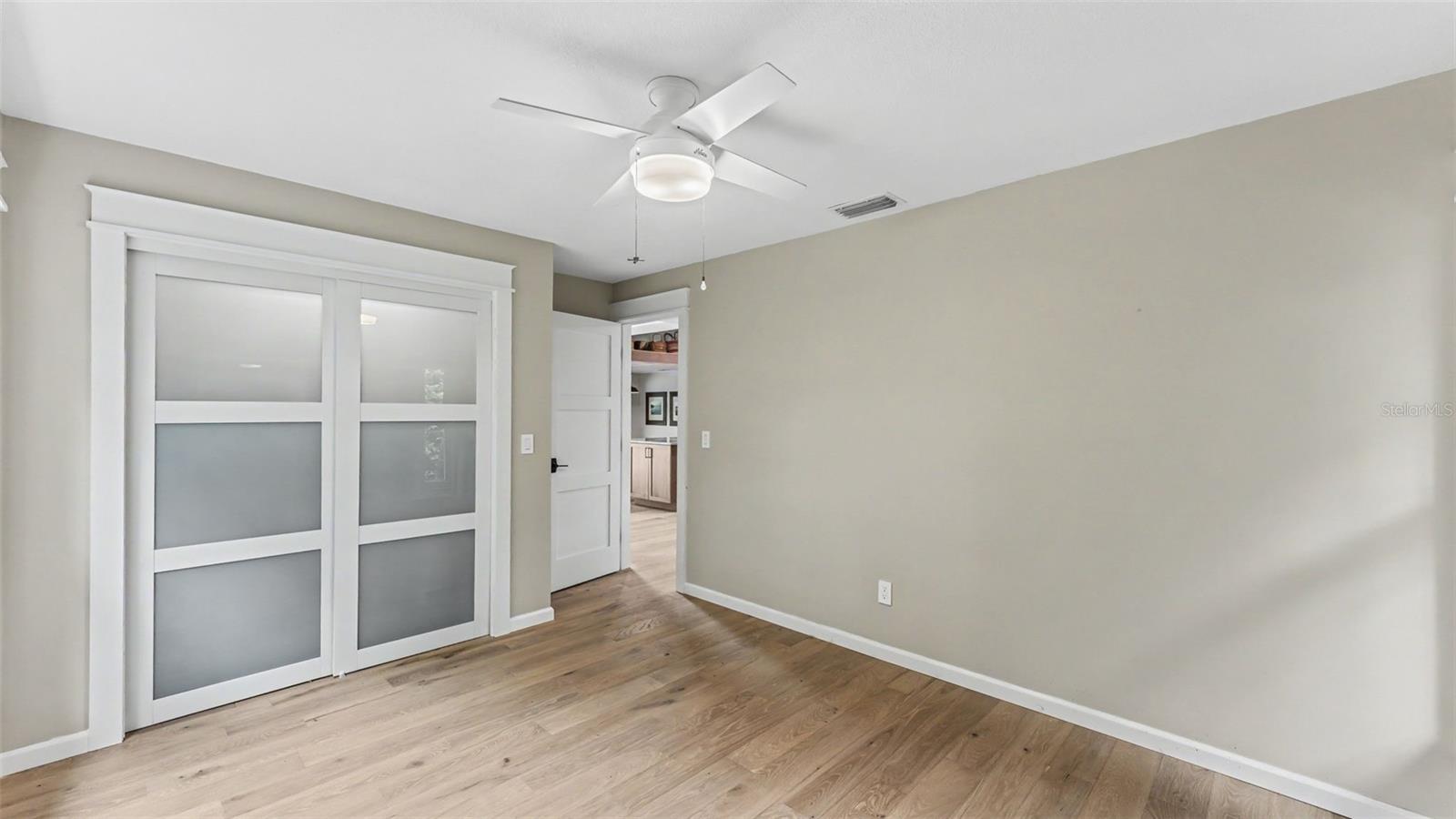 2712 LAUREL OAK DR