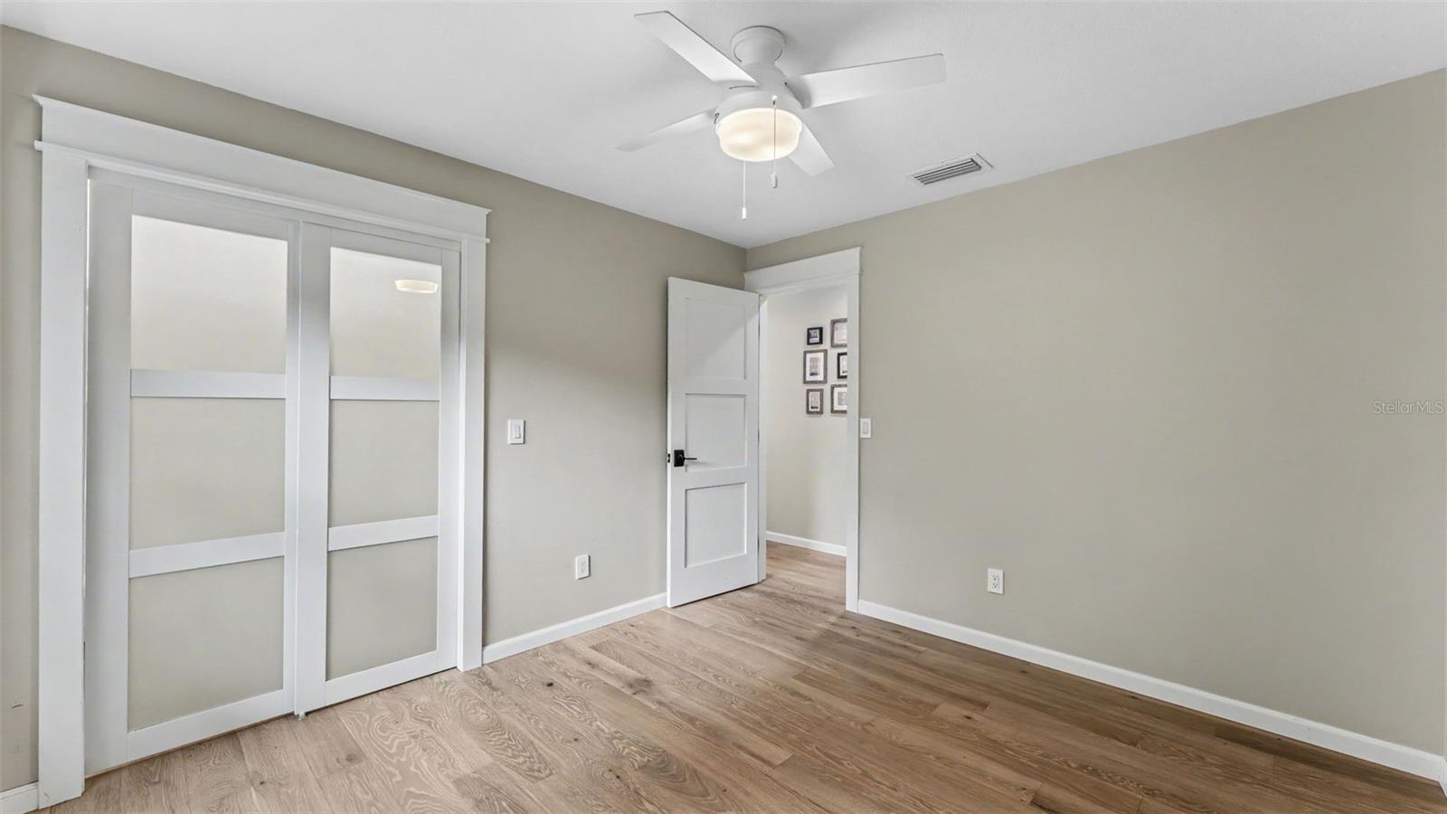 2712 LAUREL OAK DR