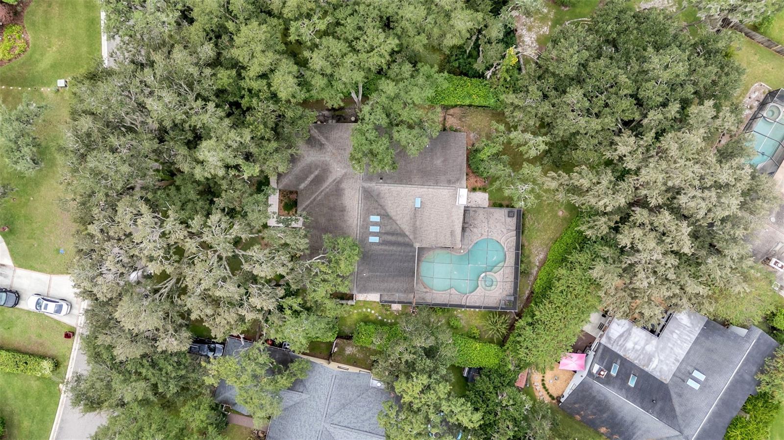 2712 LAUREL OAK DR