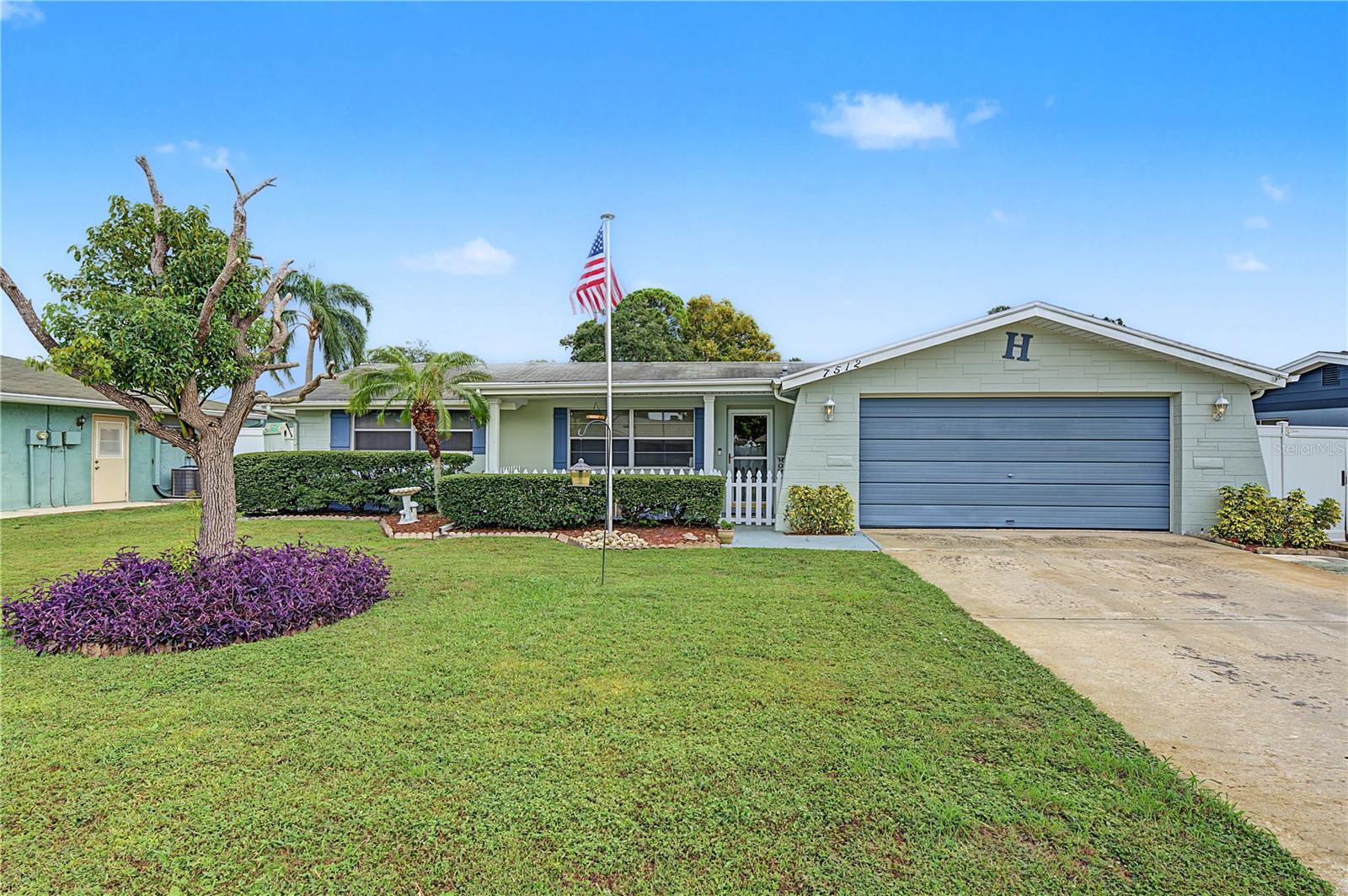 7512 Holly Lake Ln, New Port Richey