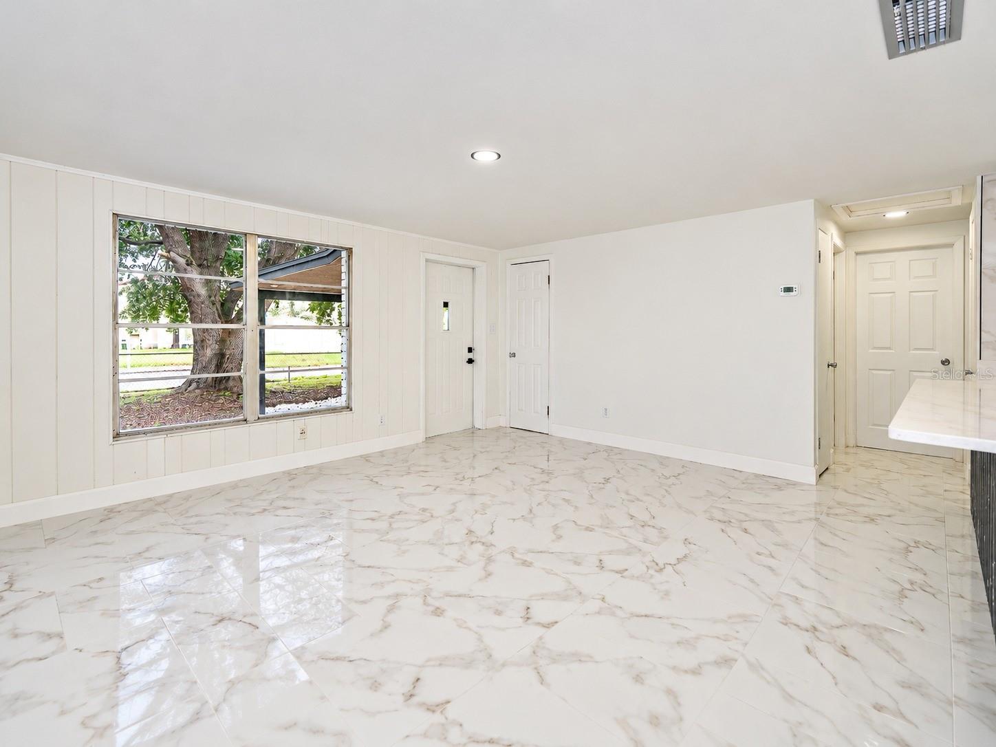 4408 W ELM ST