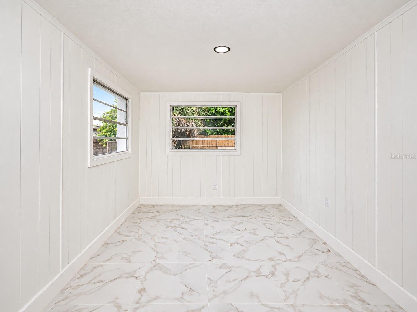 4408 W ELM ST