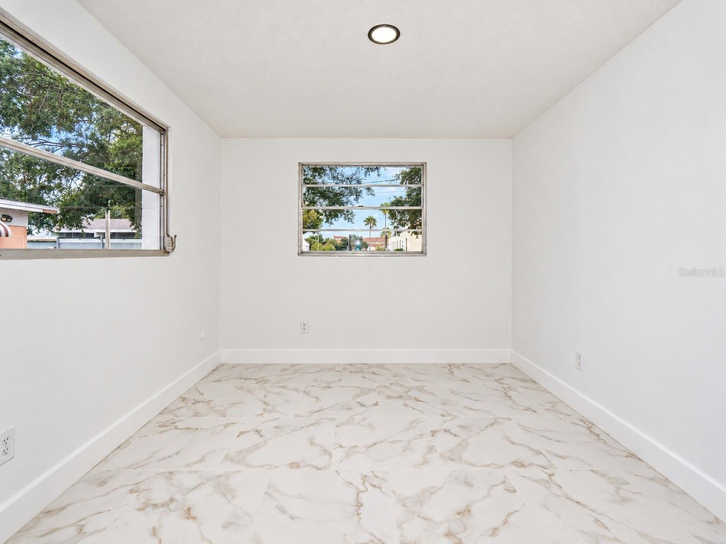 4408 W ELM ST