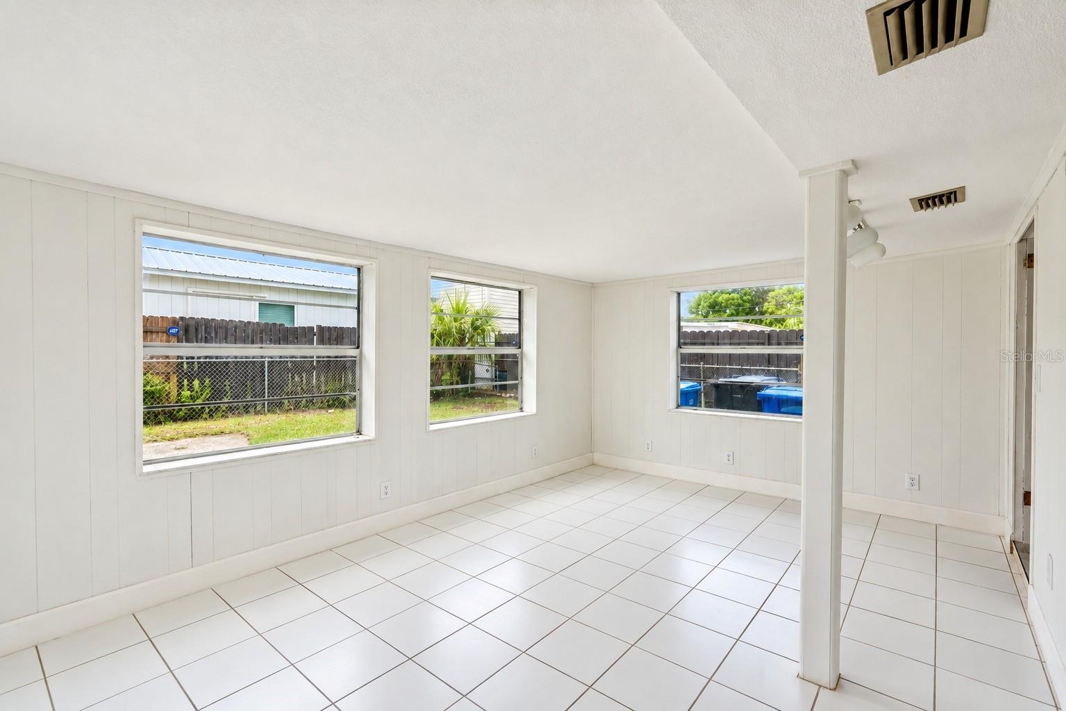 4408 W ELM ST
