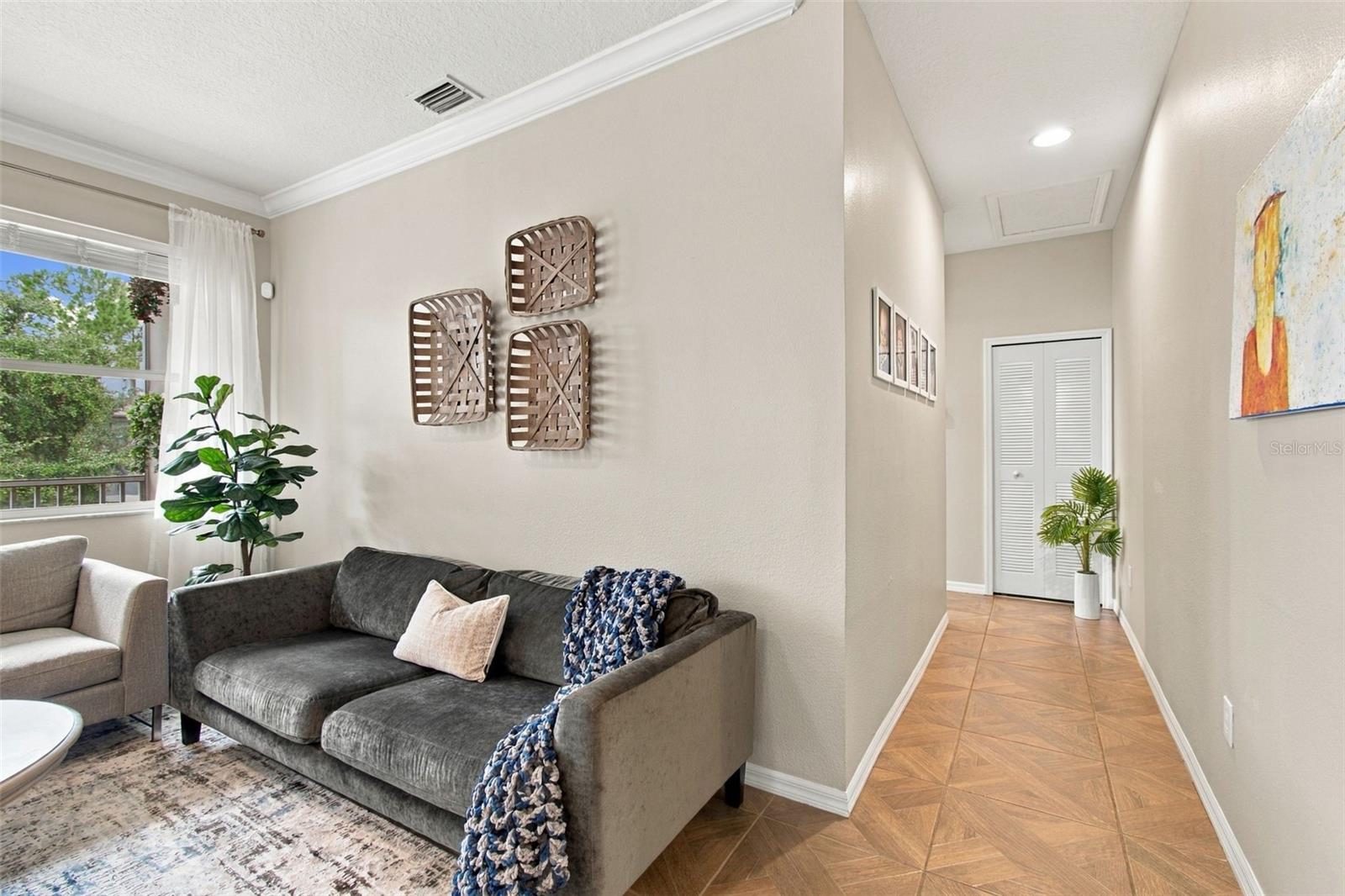 9420 GEORGIAN PARK LN #108