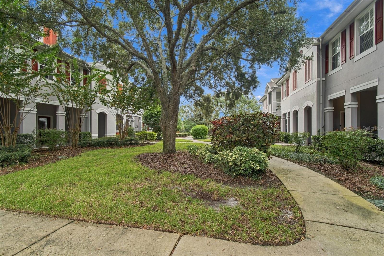 9420 GEORGIAN PARK LN #108
