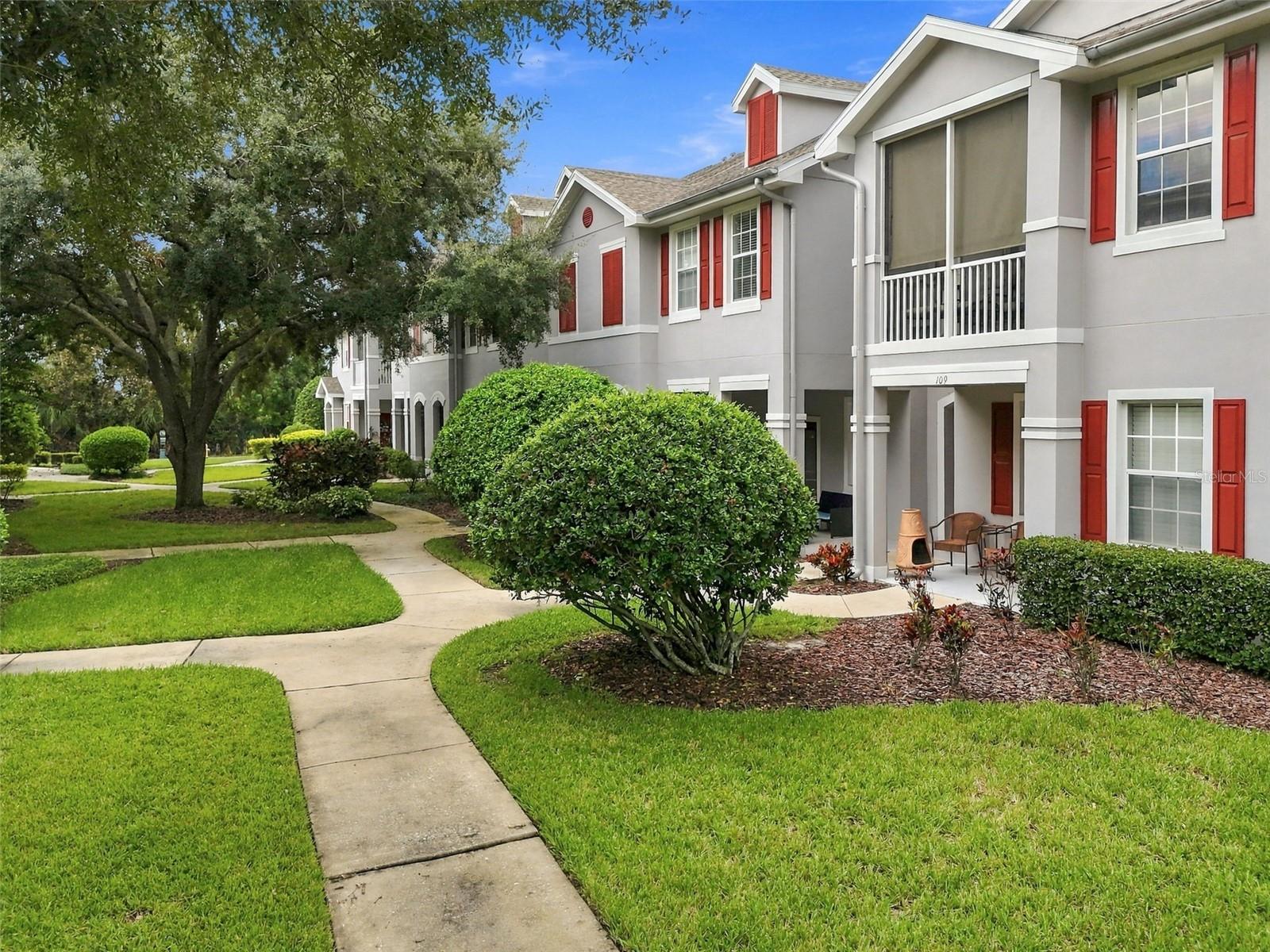 9420 GEORGIAN PARK LN #108