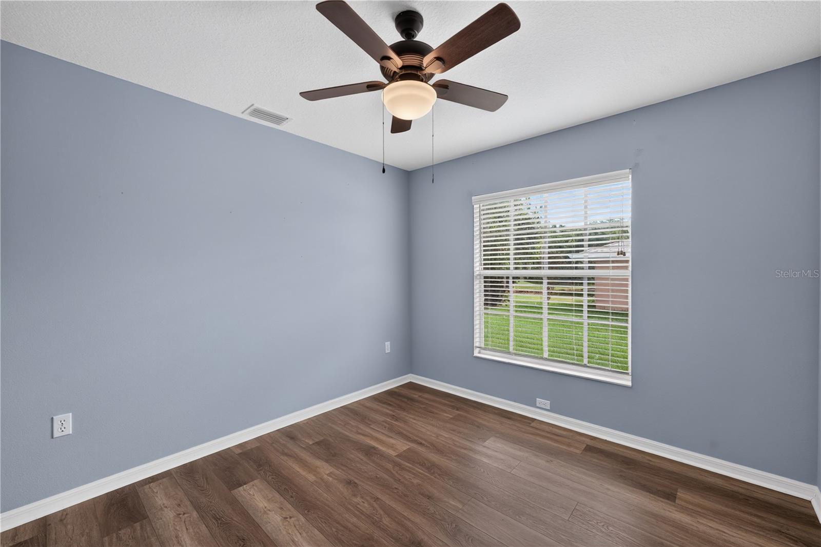 11048 MOSHIE LN