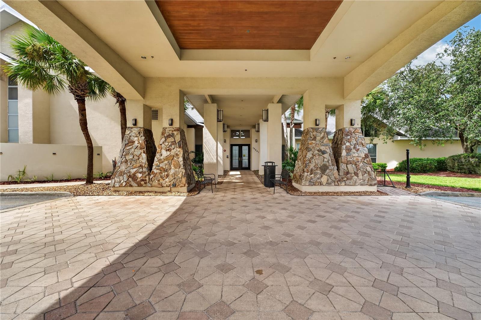 11048 MOSHIE LN