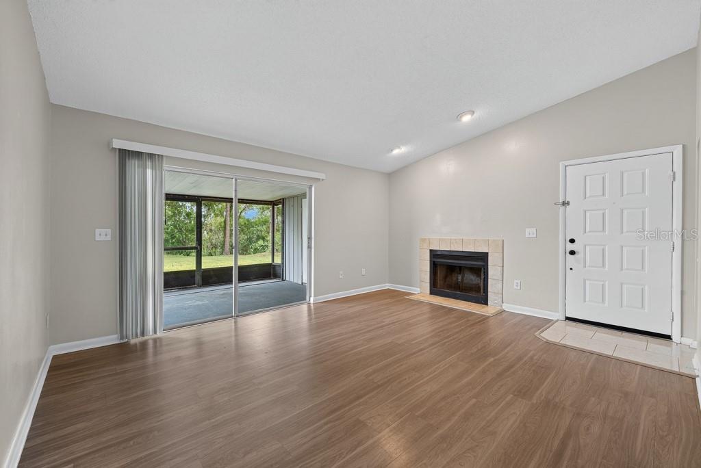 1219 MOHRLAKE DR