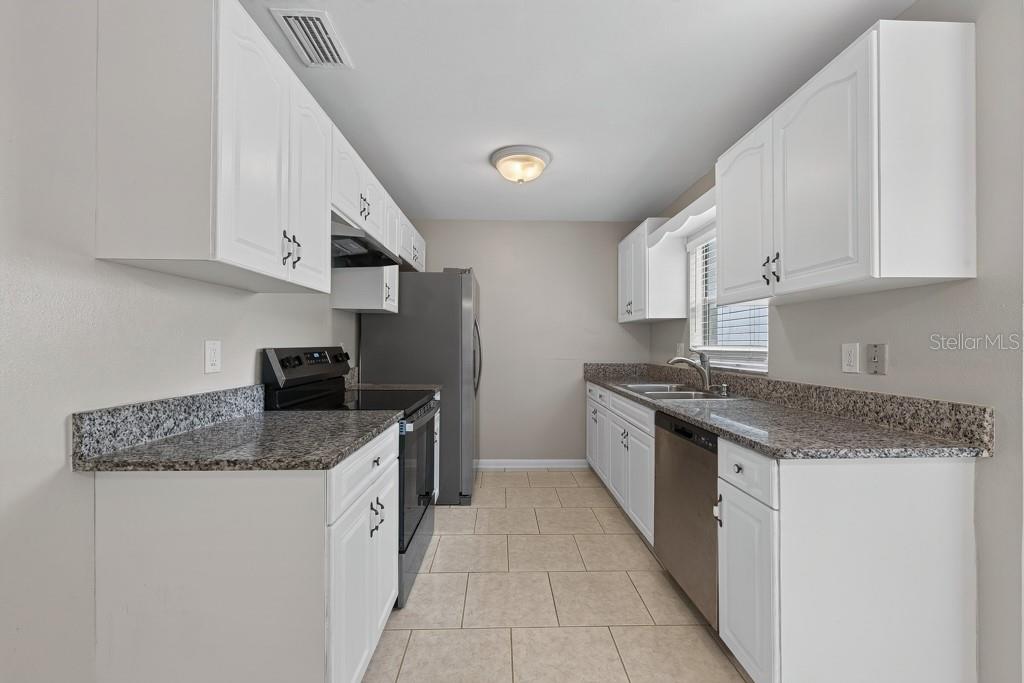 1219 MOHRLAKE DR