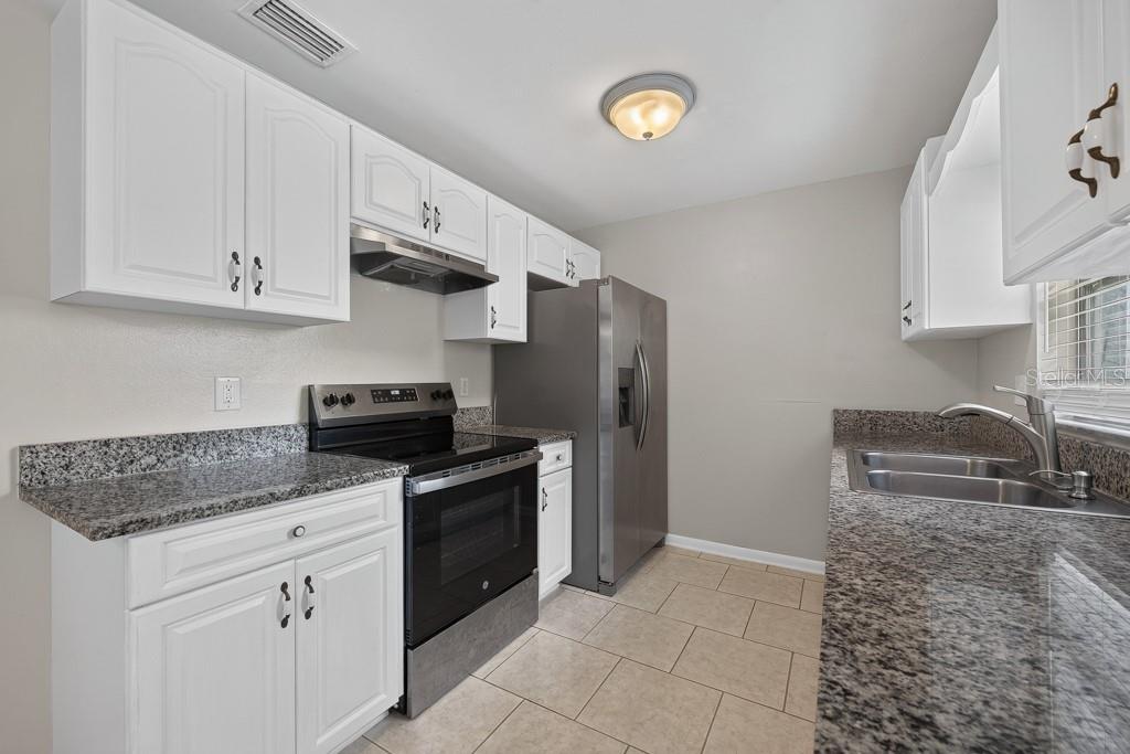 1219 MOHRLAKE DR