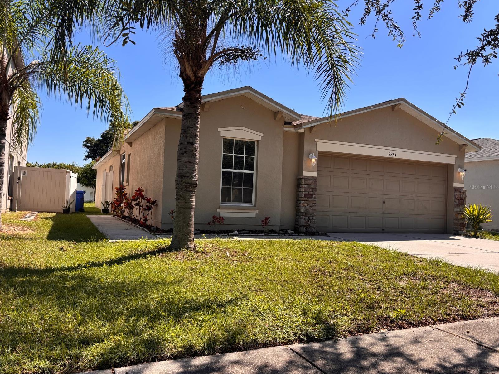 7834 CARRIAGE POINTE DR