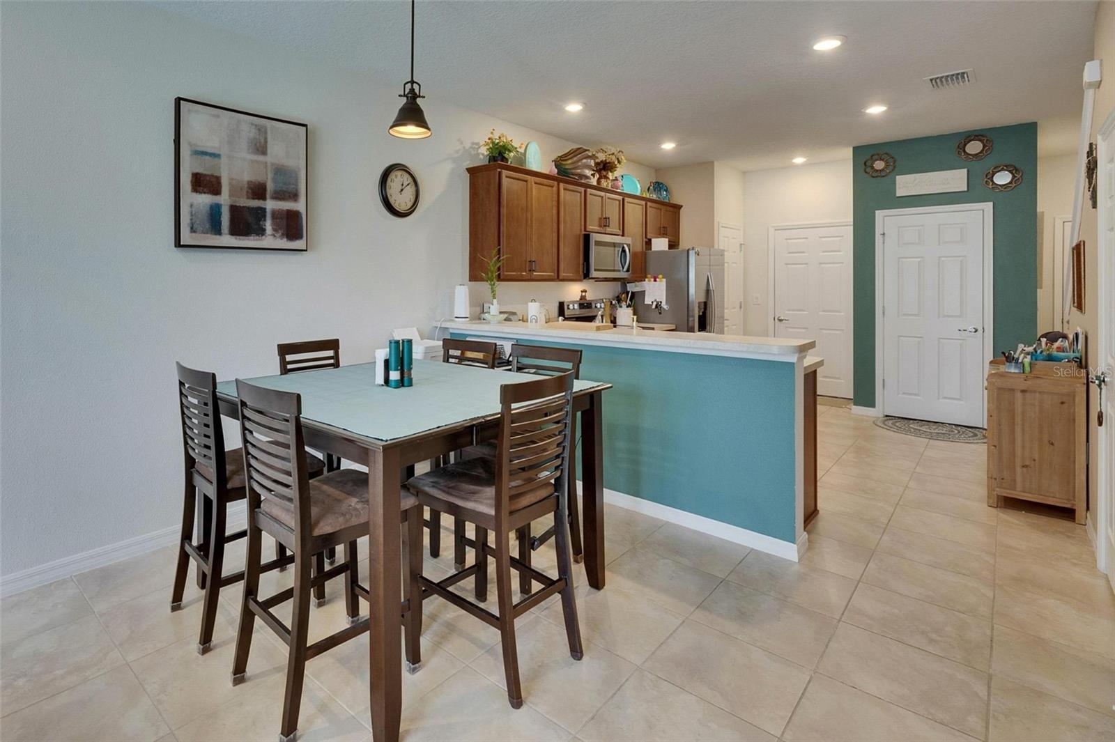 5312 SYLVESTER LOOP