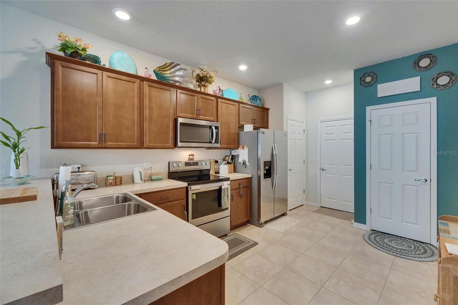 5312 SYLVESTER LOOP