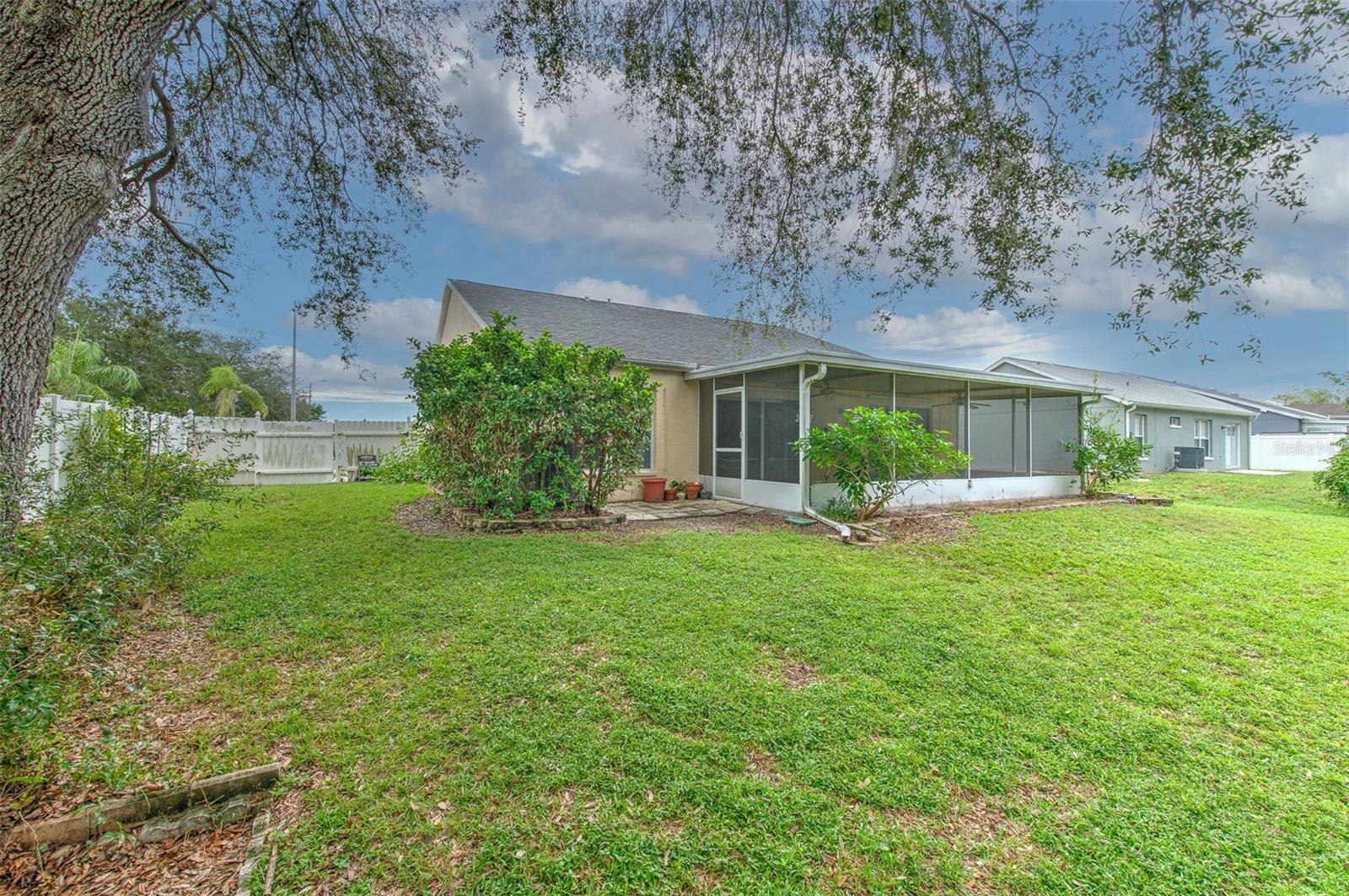 235 LAKEWAY LN