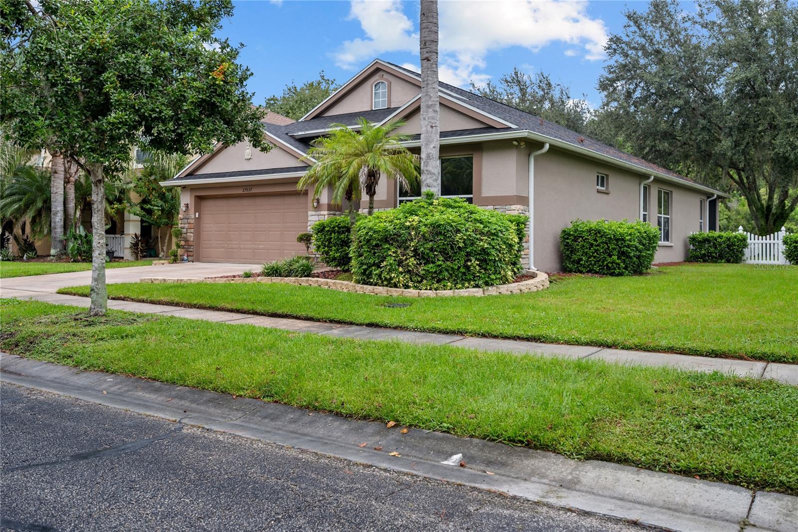 27537 EDENFIELD DR