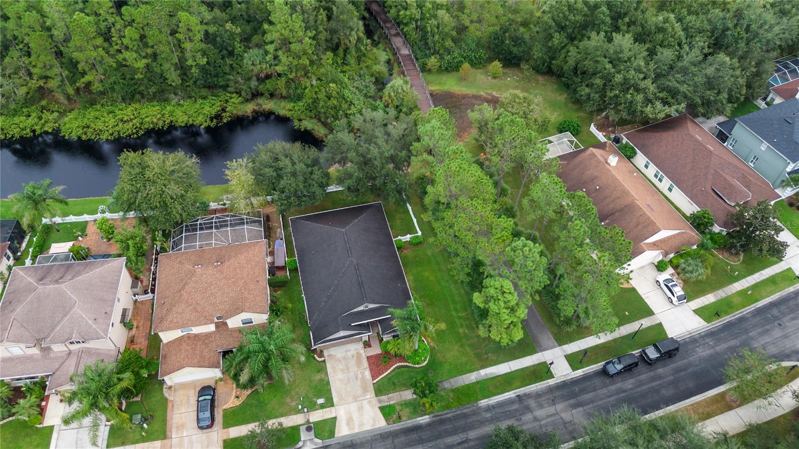27537 EDENFIELD DR