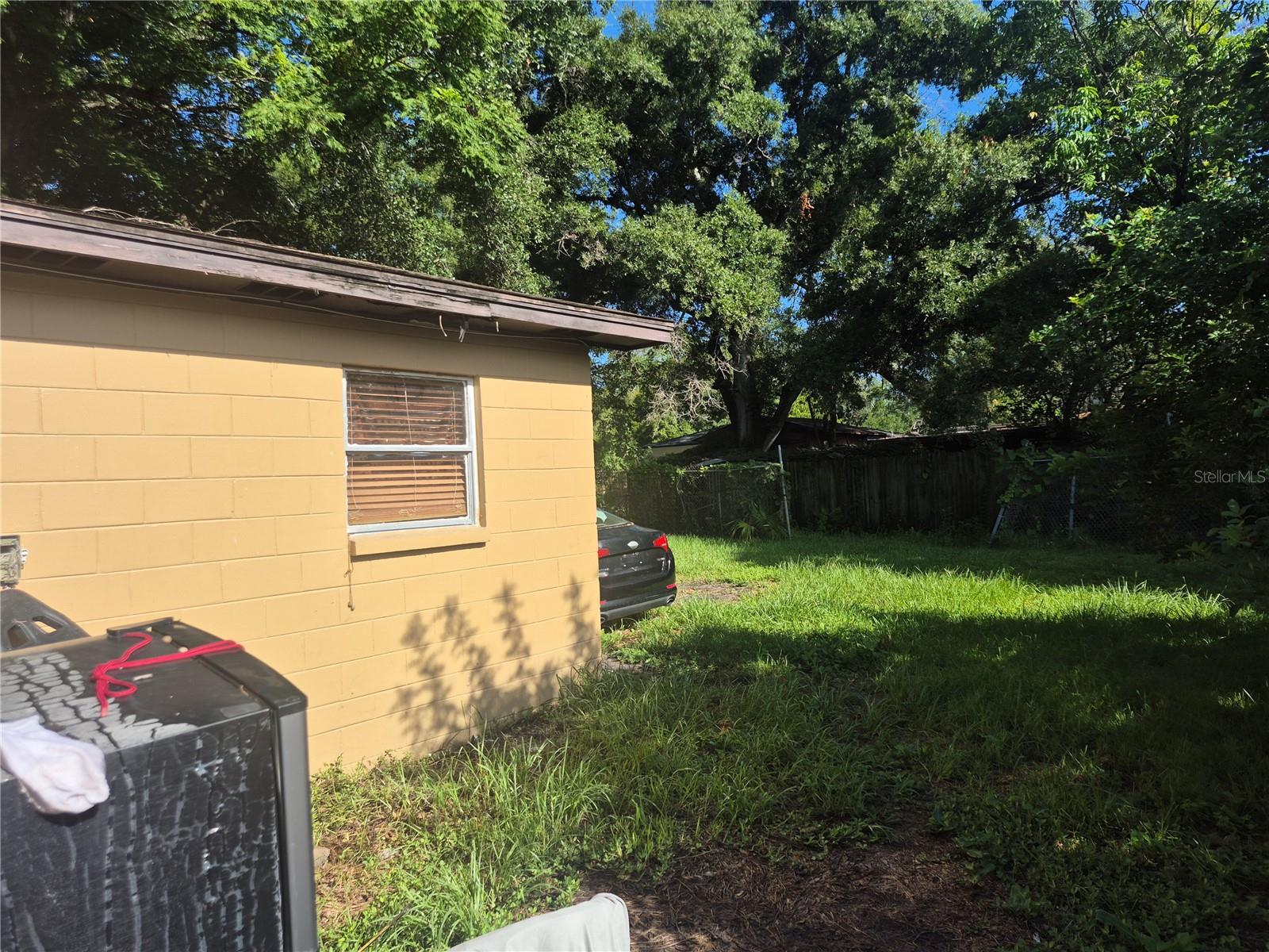 1909 W PALMETTO ST