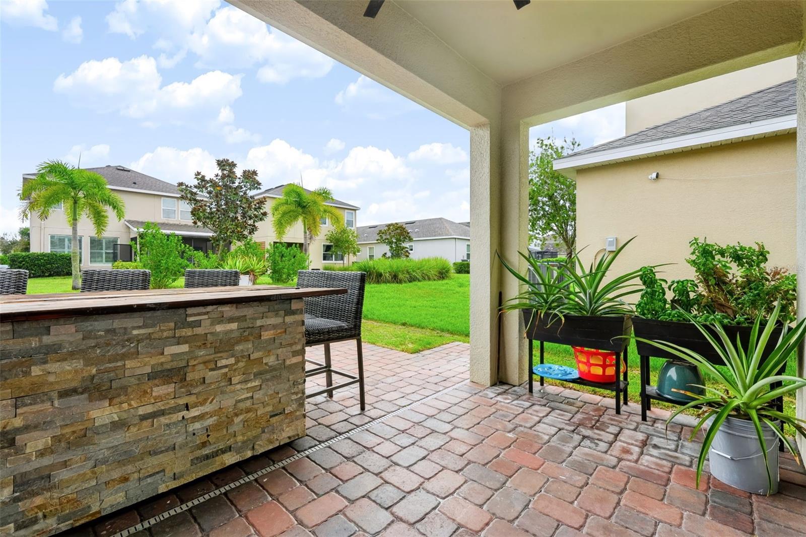 6118 VOYAGERS PL
