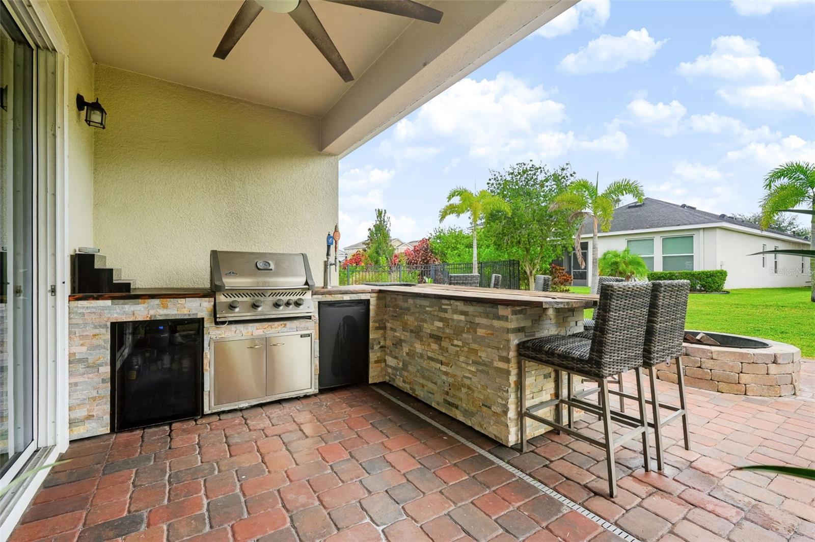 6118 VOYAGERS PL