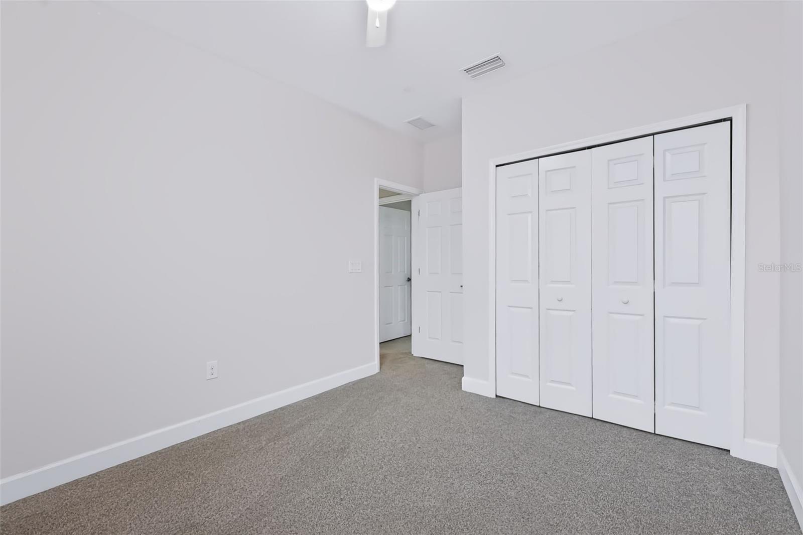 6118 VOYAGERS PL