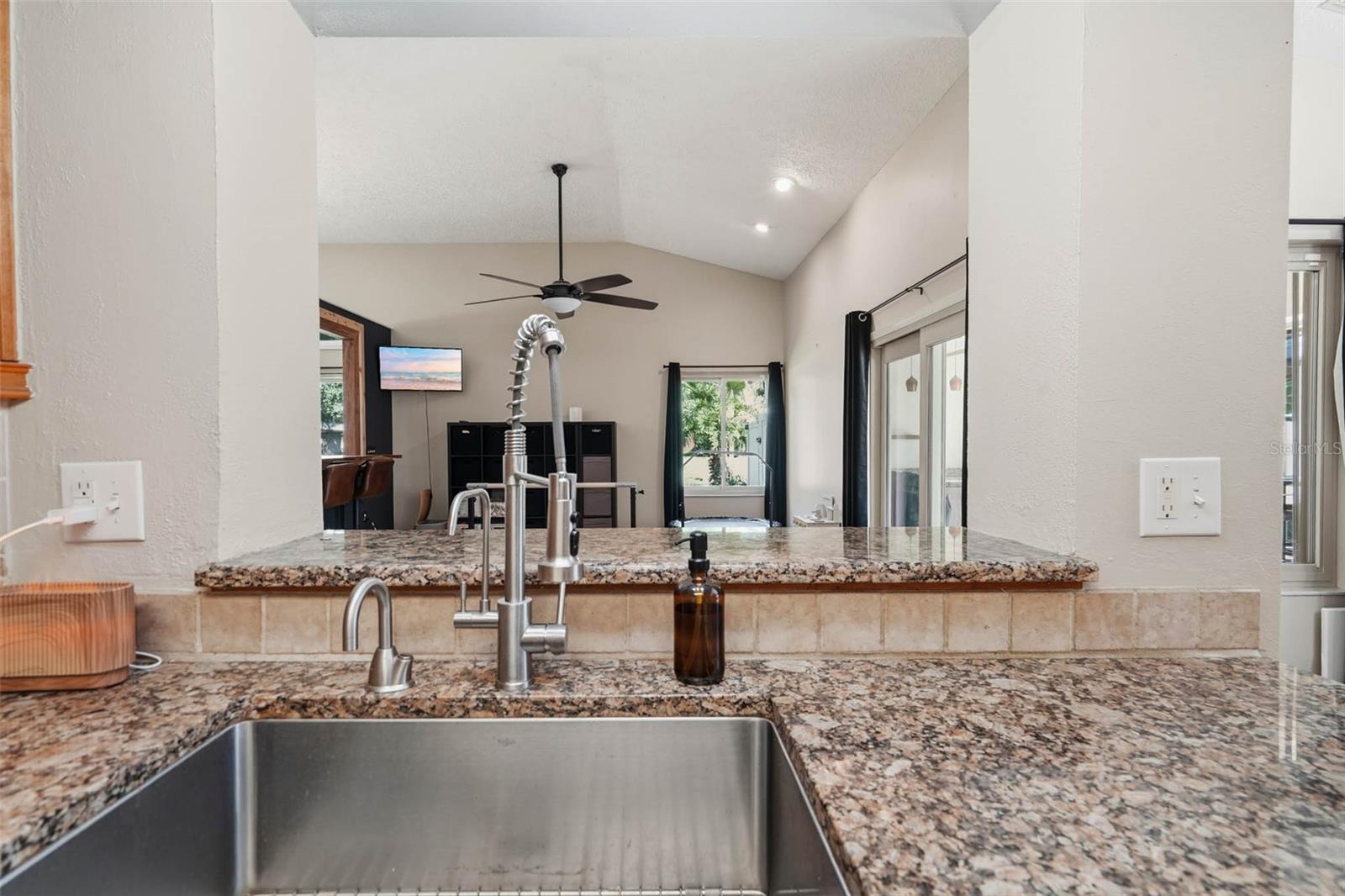 2715 MOCK ORANGE CT