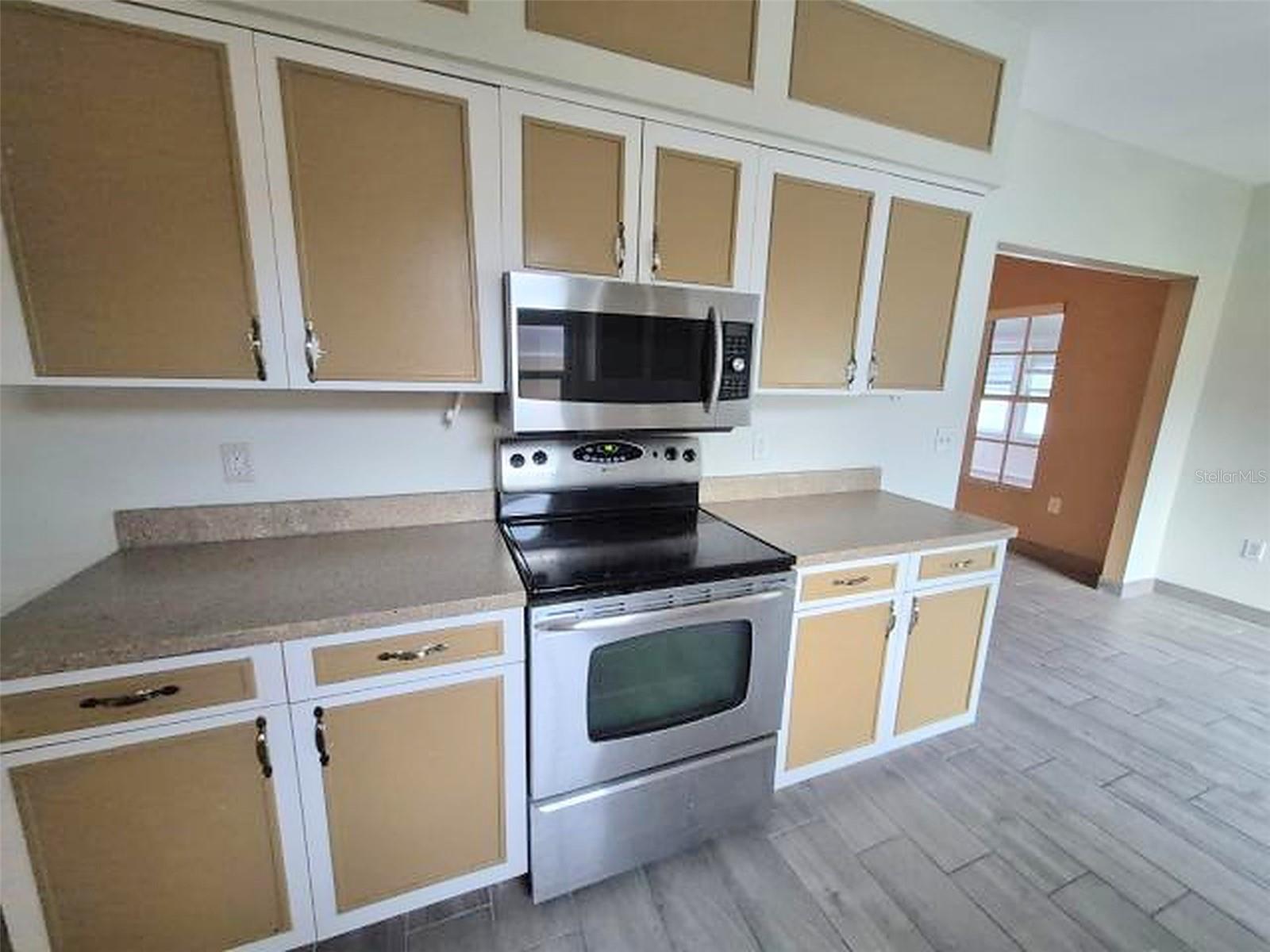 902 GREENBELT CIR