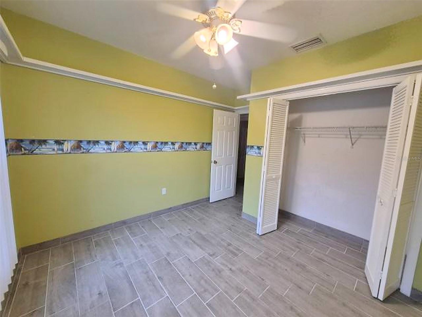 902 GREENBELT CIR