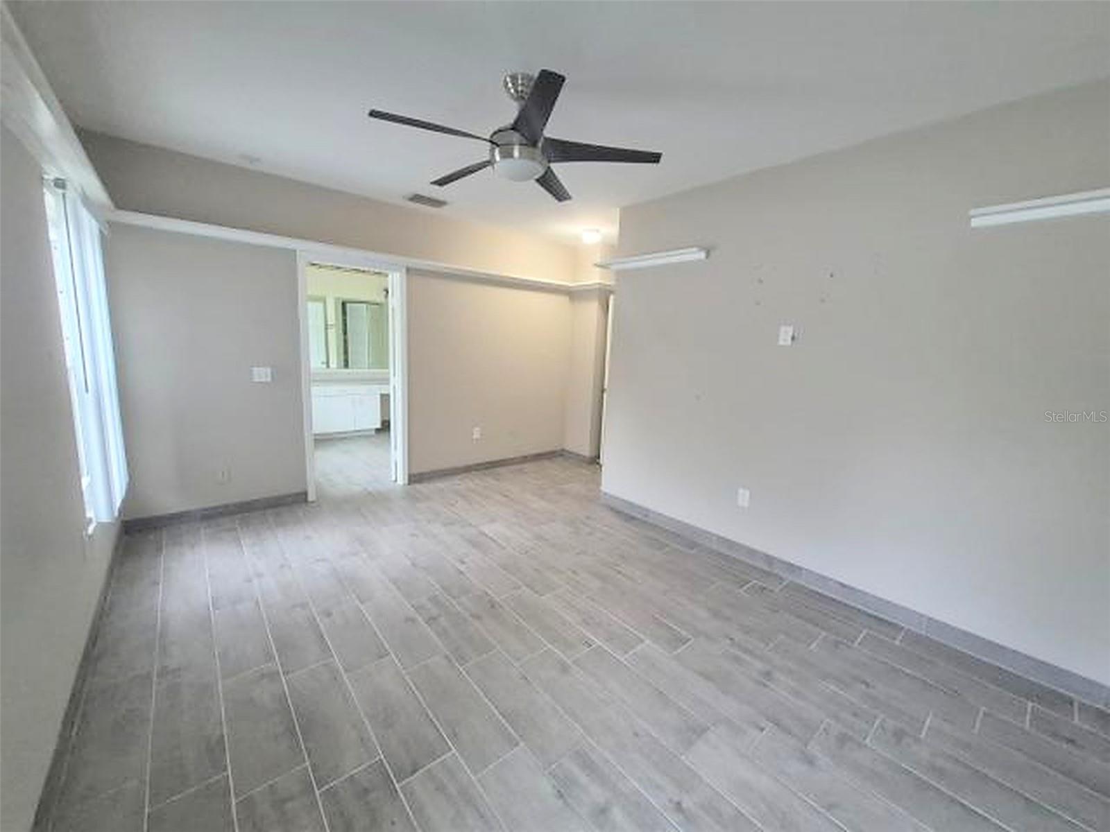 902 GREENBELT CIR