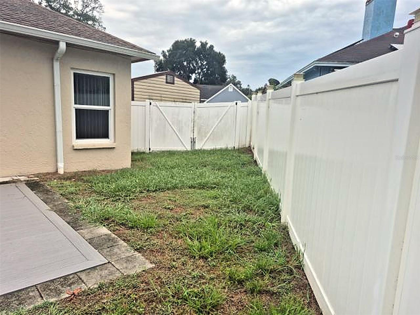 902 GREENBELT CIR