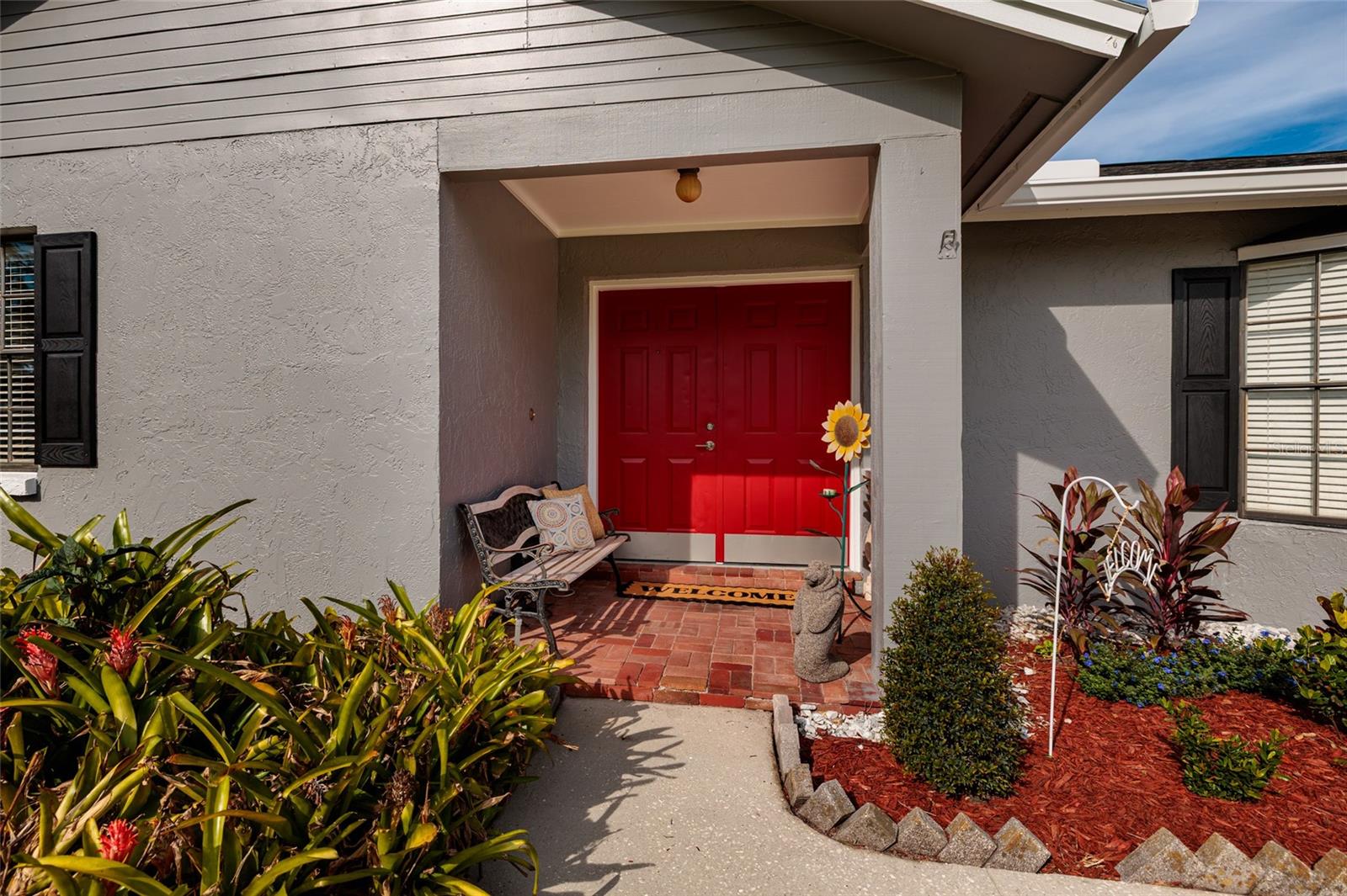 23208 SIERRA RD