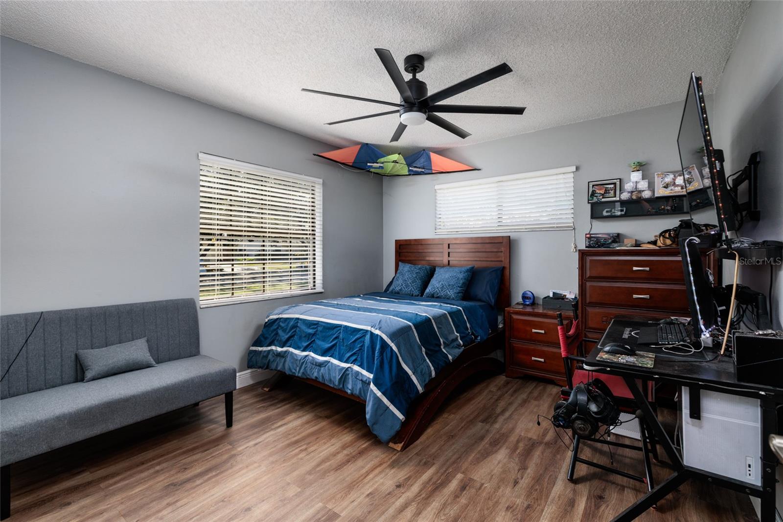 23208 SIERRA RD