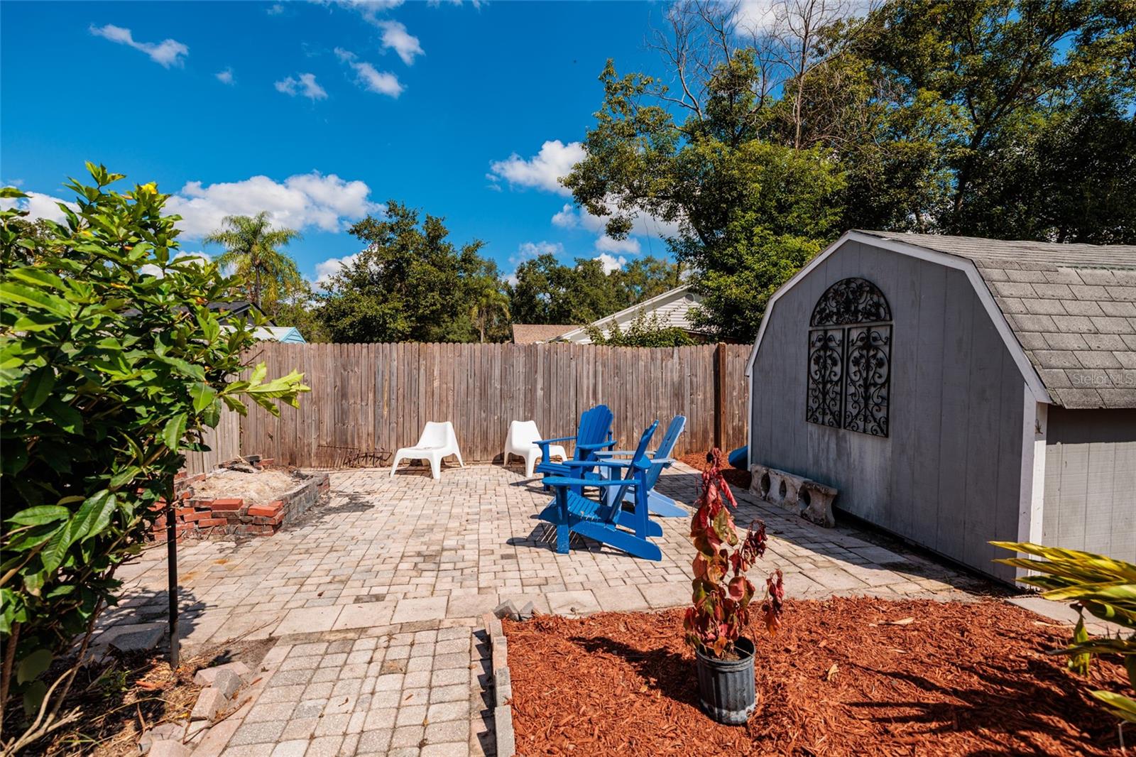 23208 SIERRA RD