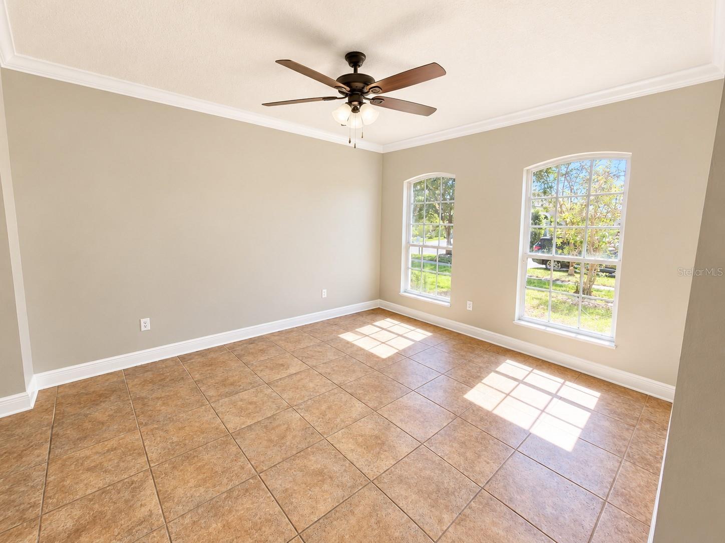 1753 OPEN FIELD LOOP